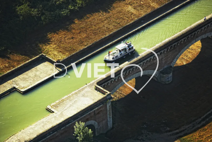 Photo TOULOUSE by VIET - Pont canal garonne Moissac