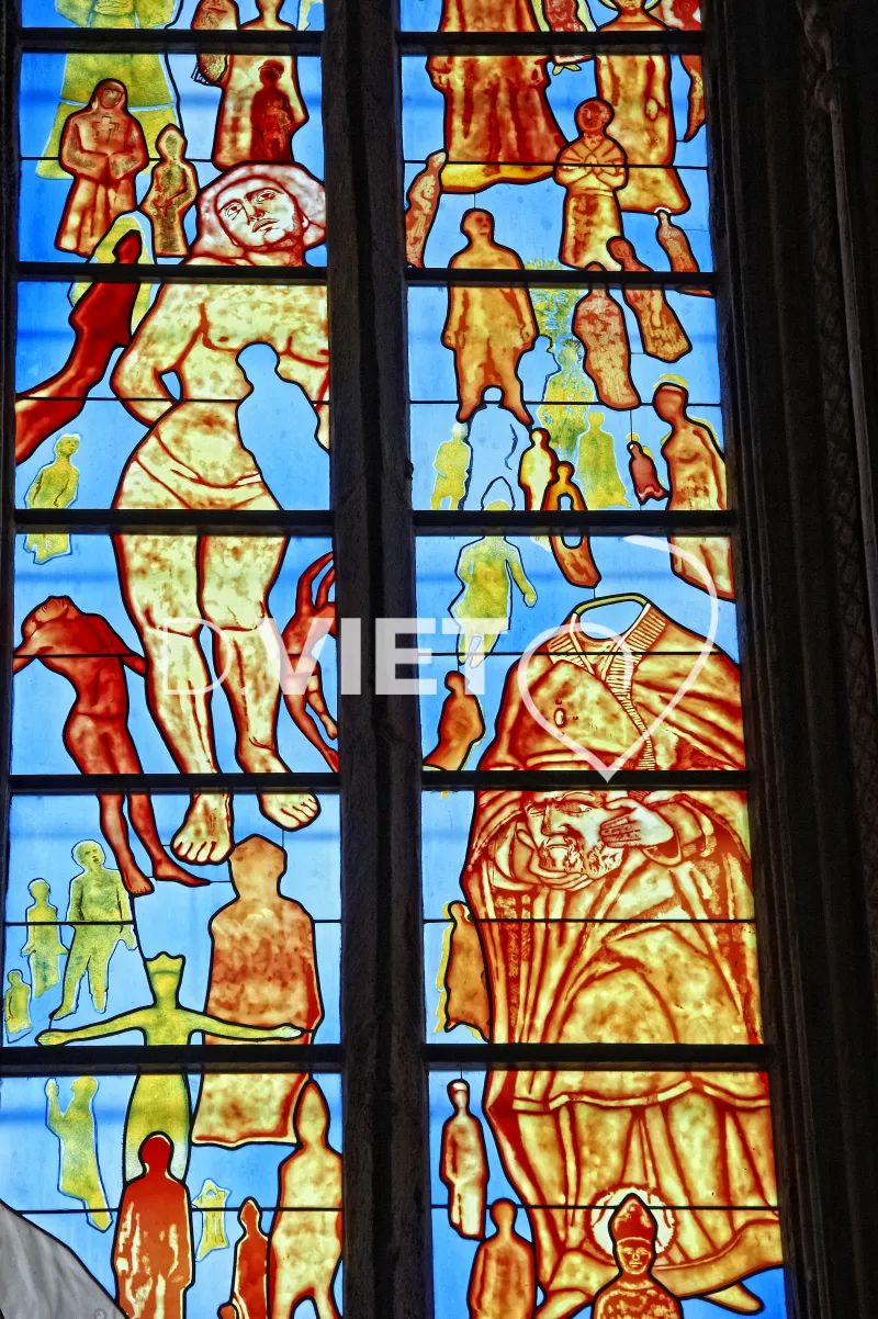 Photo TOULOUSE by VIET - vitraux de Stéphane Belzère dans la cathédrale de Rodez