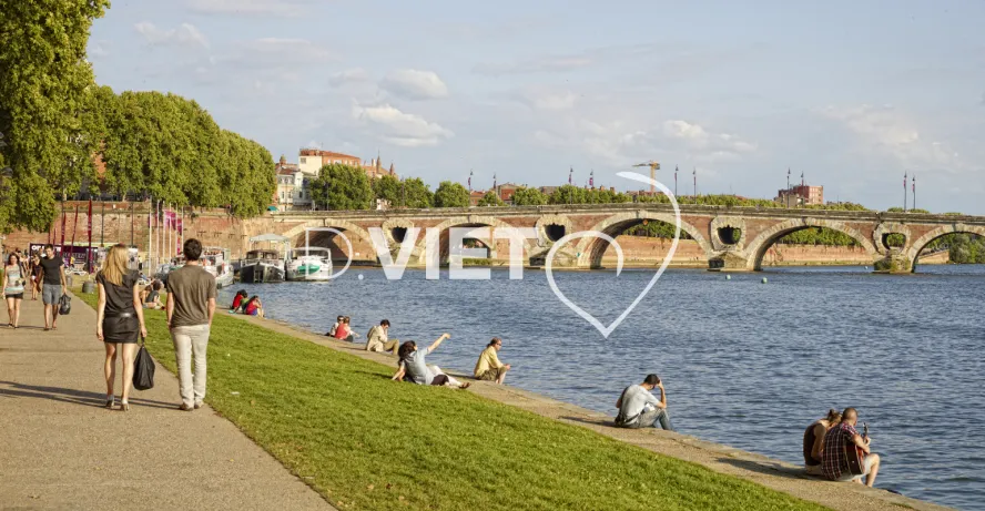 Photo TOULOUSE by VIET - quai de la daurade