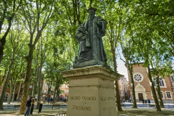 Photo TOULOUSE by VIET - Place des Salins
