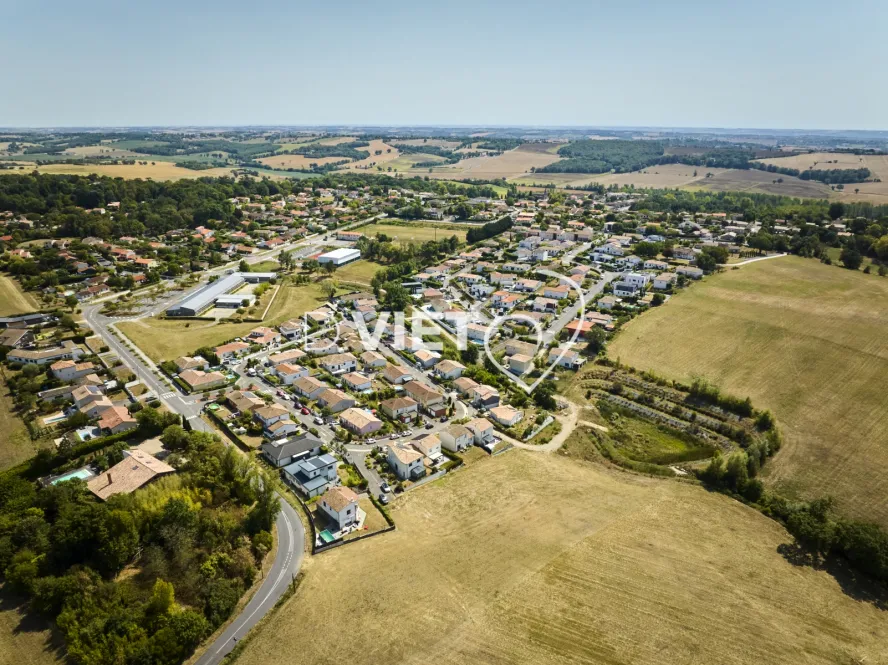 Photo TOULOUSE by VIET - DREMIL LAFAGE Habitat Pavillonnaire
