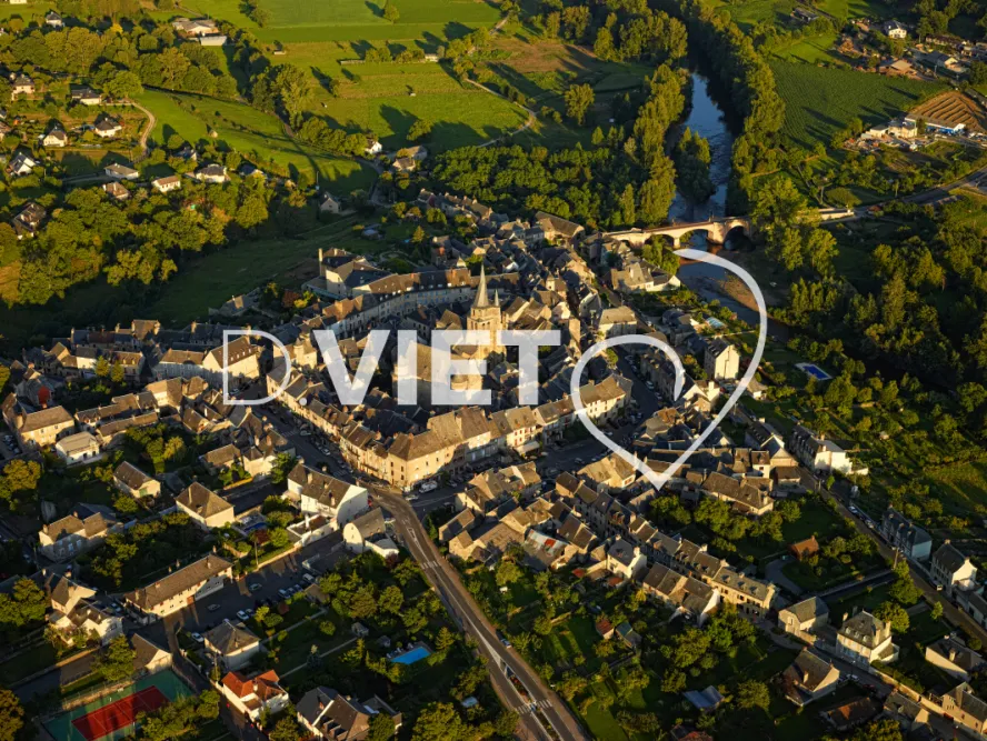 Photo TOULOUSE by VIET - Saint-Come-d Olt