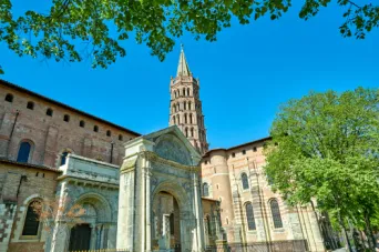 Photo TOULOUSE by VIET - Place de Saint-Sernin