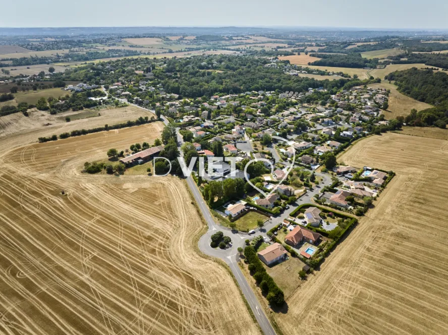 Photo TOULOUSE by VIET - AIGREFEUILLE Habitat Pavillonnaire