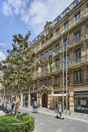 Photo TOULOUSE by VIET - 38 RUE D'ALSACE LORRAINE