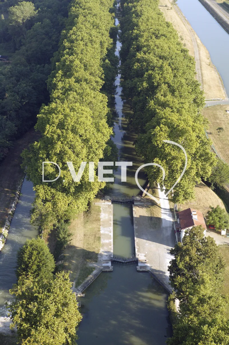 Photo TOULOUSE by VIET - Canal Latéral