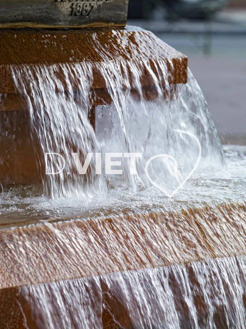 Photo TOULOUSE by VIET - La fontaine Evasion allées Jean-Jaurès