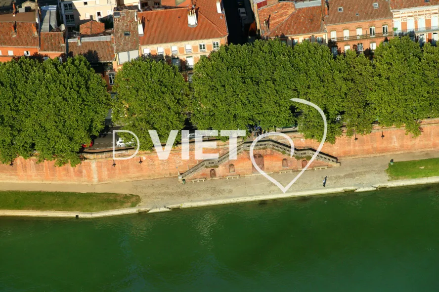 Photo TOULOUSE by VIET - Quais de la Garonne