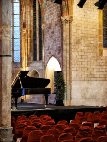 Photo TOULOUSE by VIET - Piano aux Jacobins