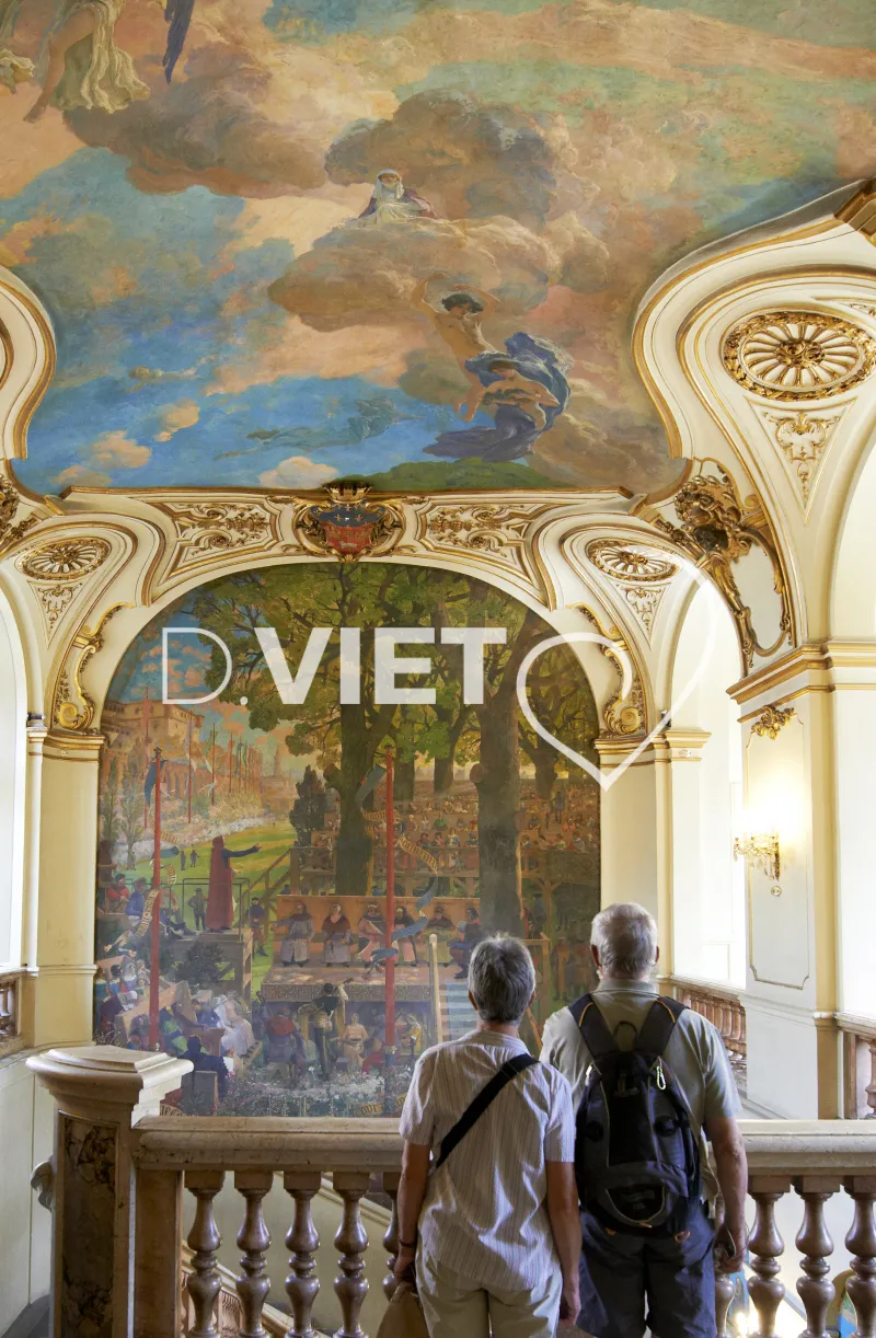 Photo TOULOUSE by VIET - salles des illustres touristes