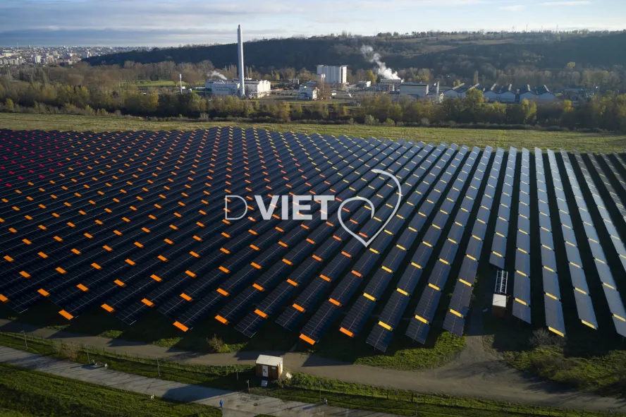 Photo TOULOUSE by VIET - Centrale solaire Toulouse Oncopole