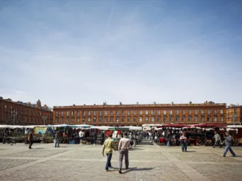 Photo TOULOUSE by VIET - March&eacute; de la place du capitole