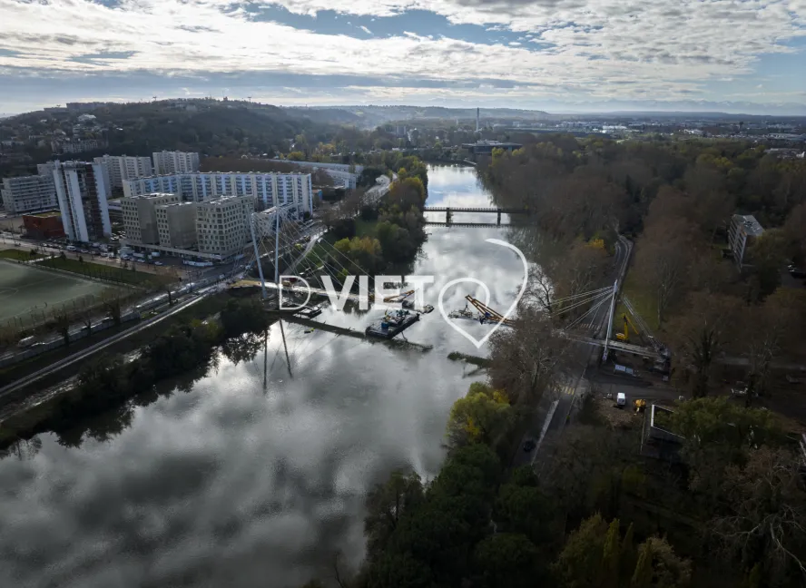Photo TOULOUSE by VIET - Passerelle d'empalot et Garonne