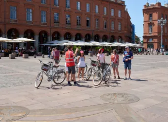 Photo TOULOUSE by VIET - Visite de la ville en velo