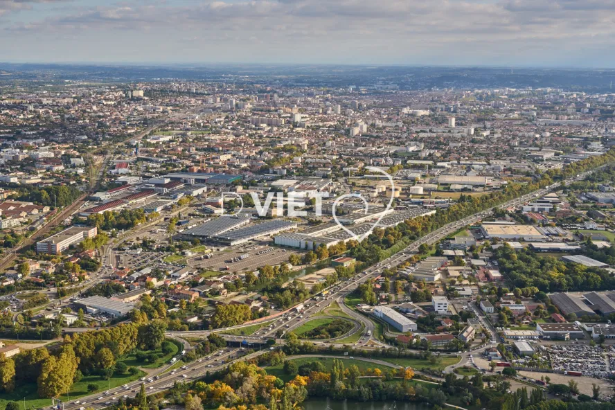 Photo TOULOUSE by VIET - LALANDE SESQUIERES