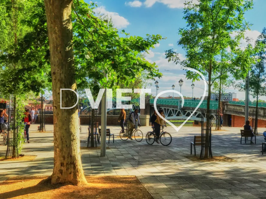 Photo TOULOUSE by VIET - Place saint pierre