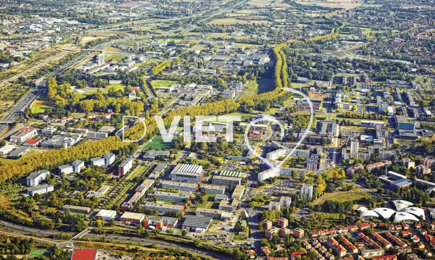 Photo TOULOUSE by VIET - UNI Tlse 3 Paul Sabatier