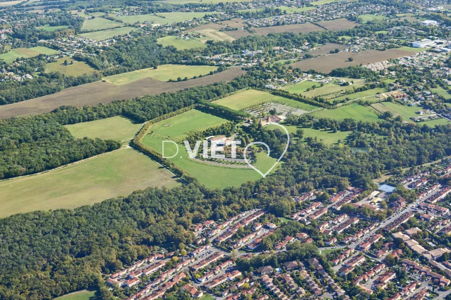 Photo TOULOUSE by VIET - PRAISSAC