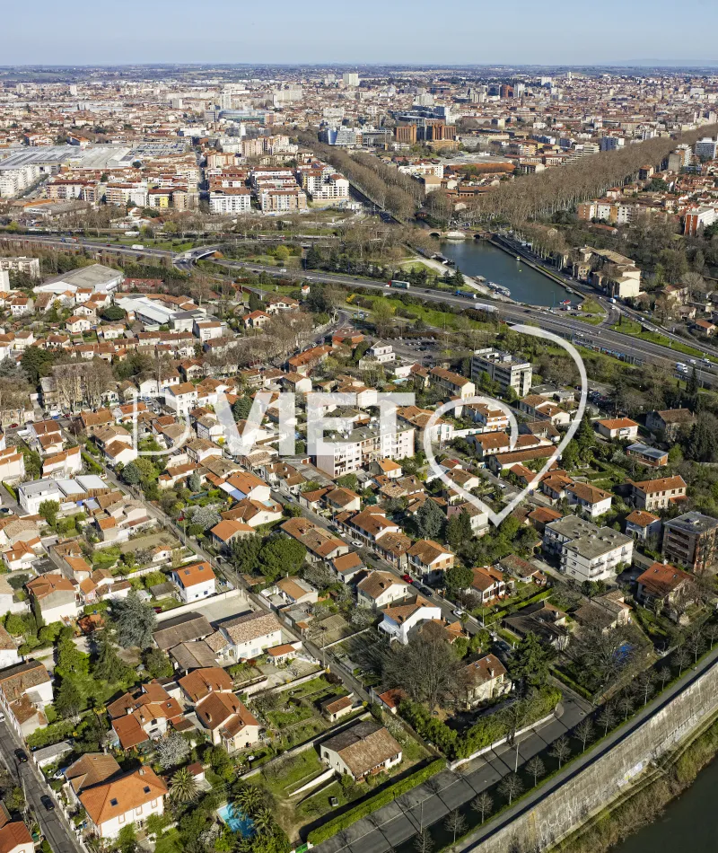 Photo TOULOUSE by VIET - Les sept deniers