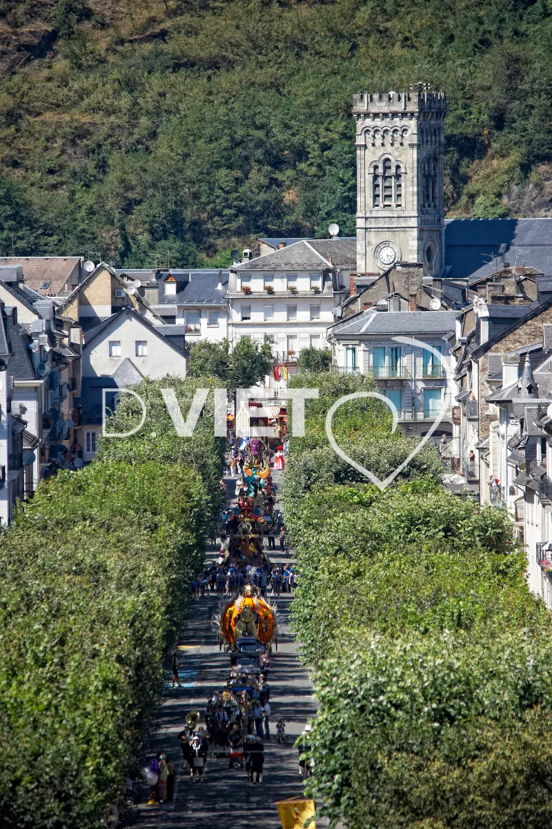 Photo TOULOUSE by VIET - Luchon fetes des fleurs