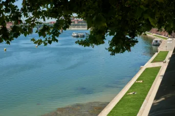 Photo TOULOUSE by VIET - les bords de garonne