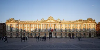 Photo TOULOUSE by VIET - Place du Capitole Toulouse