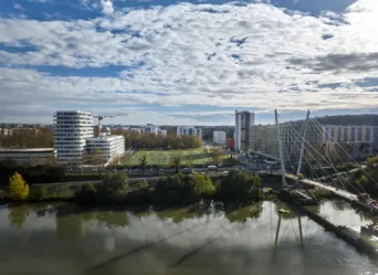 Photo TOULOUSE by VIET - Passerelle d'empalot et Garonne