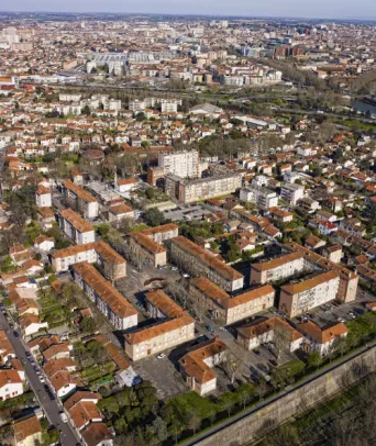 Photo TOULOUSE by VIET - Les sept deniers
