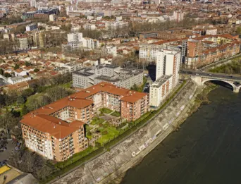 Photo TOULOUSE by VIET - Les Amidonniers ponts des catalans