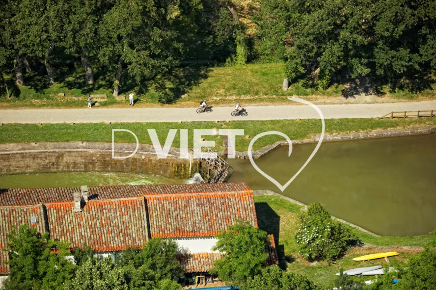 Photo TOULOUSE by VIET - Canal du Midi Ecluse de Renneville
