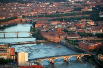Photo TOULOUSE by VIET - Garonne