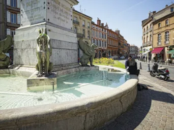 Photo TOULOUSE by VIET - La place Dupuy