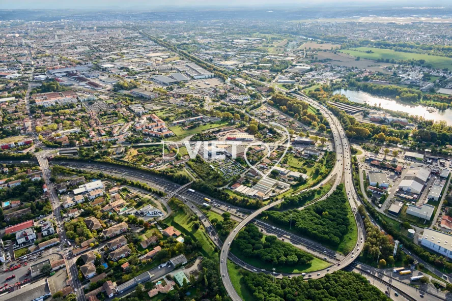 Photo TOULOUSE by VIET - LALANDE SESQUIERES