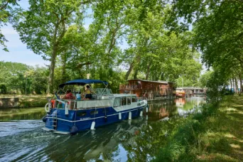 Photo TOULOUSE by VIET - Bateau sur canal du midi