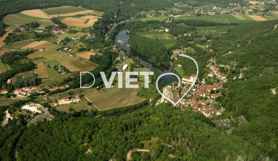 Photo TOULOUSE by VIET - 46 ST CIRQ LAPOPIE N44°27521 E001°40070 ©VIET 361.com