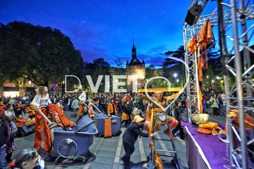 Photo TOULOUSE by VIET - Toulouse en piste la parade
