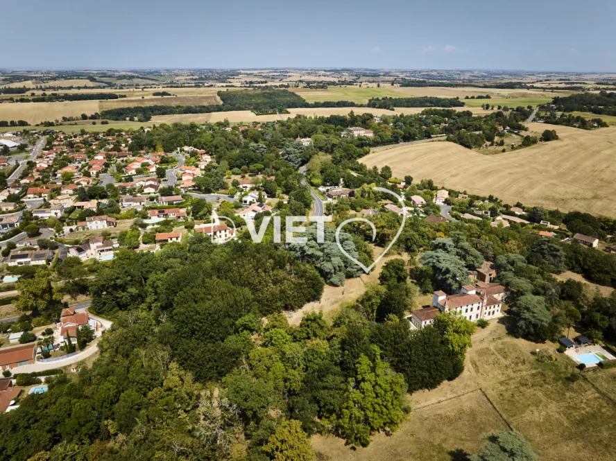 Photo TOULOUSE by VIET - DREMIL LAFAGE Habitat Pavillonnaire