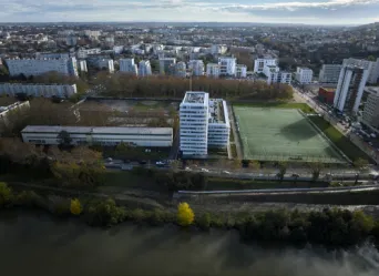Photo TOULOUSE by VIET - Passerelle d'empalot et Garonne