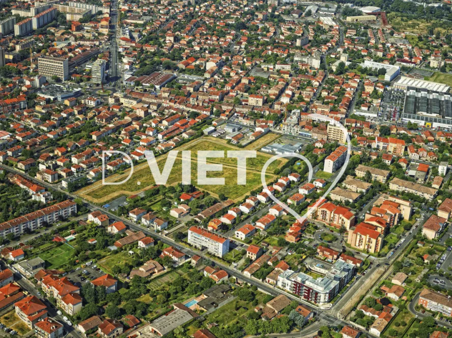 Photo TOULOUSE by VIET - La salade