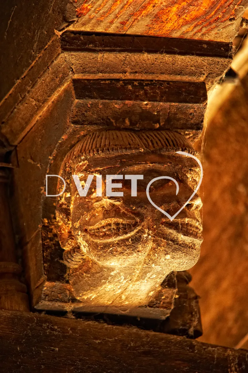 Photo TOULOUSE by VIET - Mirepoix tete sculptées