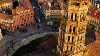 Vid&eacute;o TOULOUSE by VIET - Projet sans titre Instantané 11 mars 2020 à 20:24:44