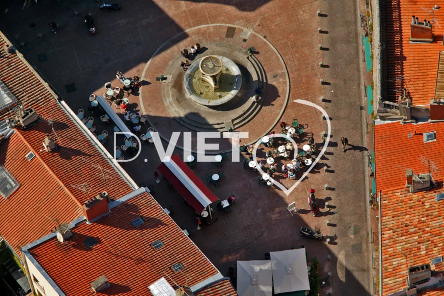 Photo TOULOUSE by VIET - Place Salengro