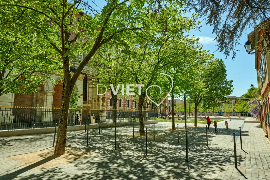 Photo TOULOUSE by VIET - Place de Saint-Sernin