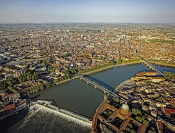 Photo TOULOUSE by VIET - Garonne