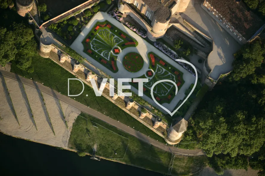 Photo TOULOUSE by VIET - 81ALBI N43°55434 E002°08277 ©VIET 361.com