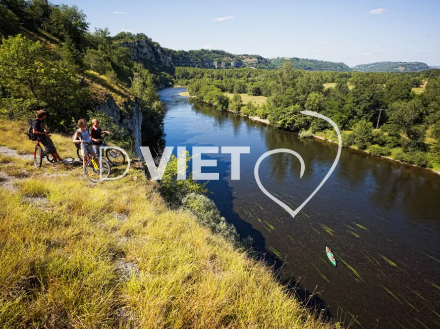 Photo TOULOUSE by VIET - cyclotourisme velo canoe