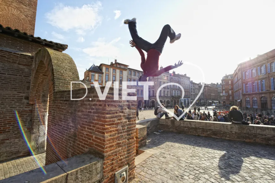 Photo TOULOUSE by VIET - Art du déplacement