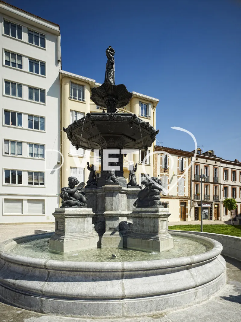 Photo TOULOUSE by VIET - La Fontaine Place Olivier