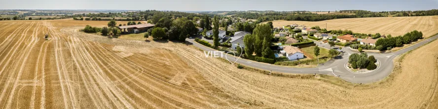 Photo TOULOUSE by VIET - AIGREFEUILLE Habitat Pavillonnaire