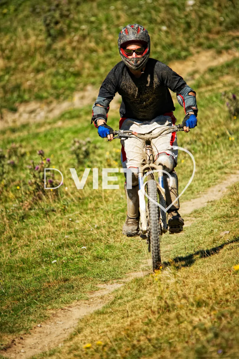Photo TOULOUSE by VIET - Bagneres Descente deux roues
